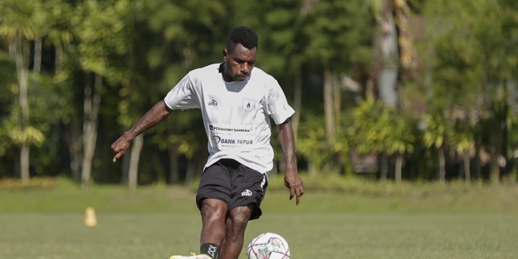 cr. Ig @rickycawor17