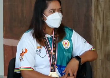 PAPUA MENUJU JEJAK PRESTASI – Afiska Louhenapessy (Medali Emas Cabor Kriket PON XX Papua)