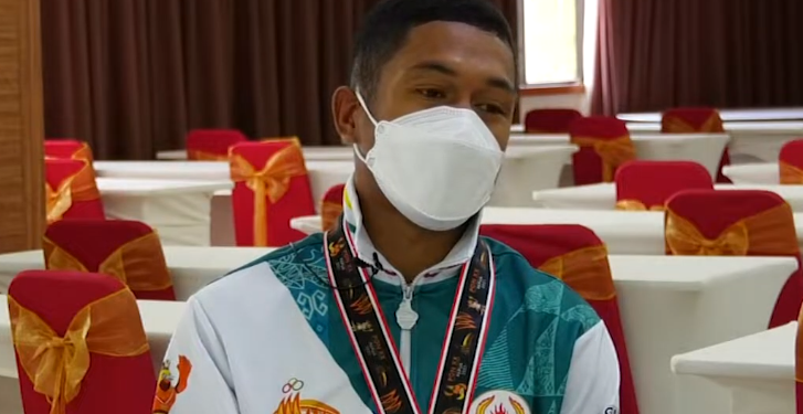 PAPUA MENUJU JEJAK PRESTASI – Gresty Alfons (Medali Perunggu Cabor Tinju Kelas 60 Kg PON XX Papua)