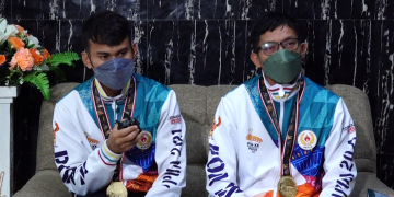 PAPUA MENUJU JEJAK PRESTASI – Suhardin Ifu & Lutfi Ebyanto (Medali Emas Cabor Pencak Silat kelas Ganda Putra PON XX Papua)