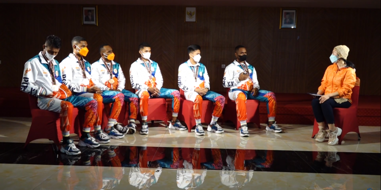 PAPUA MENUJU JEJAK PRESTASI – Tim Karate Kategori Kumite Beregu Putra (Medali Perunggu PON XX Papua)