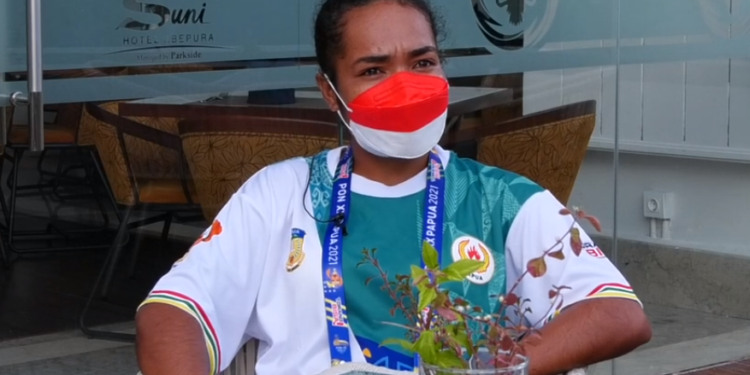 PAPUA MENUJU JEJAK PRESTASI – Olivia Kbarek (Medali Perak Hoki Field Putri PON XX Papua)