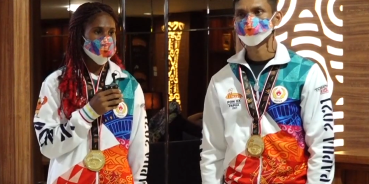 PAPUA MENUJU JEJAK PRESTASI – Tetih Ragil Anang & Nesty Pedai (Peraih Medali Emas Cabor Panjat Tebing PON XX Papua)