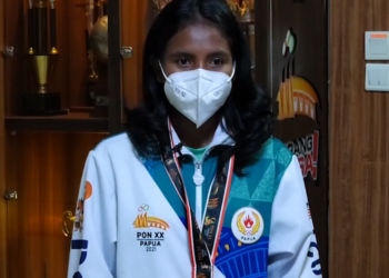 PAPUA MENUJU JEJAK PRESTASI – Ona Antryni Paays (Medali Emas Tinju Kelas Women’s pin 45 Kg PON XX Papua)