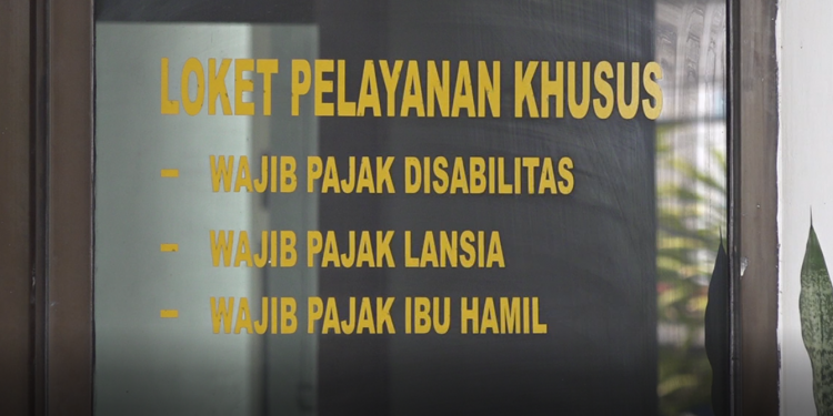 PAD  NAIK, DAMPAK PEMBEBASAN  PAJAK  KENDARAAN