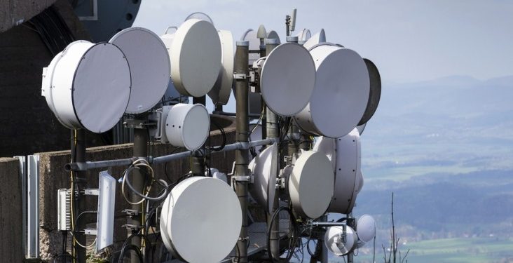 Ilustrasi Radio Microwave Link