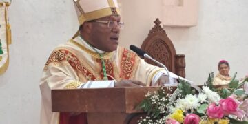 Hari ini Mgr Yanuarius Theofilus Matopai You di Tahbiskan Uskup Jayapura