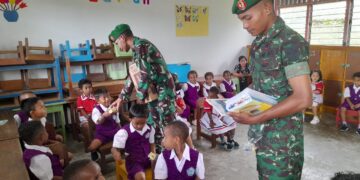 Kodim 1715/Yahukimo Perkenalkan TNI Sejak Dini Kepada Anak-Anak Paud