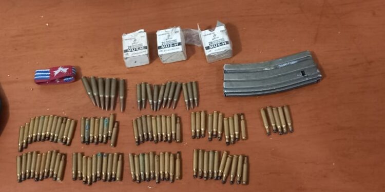 Polisi Amankan Dua Pelaku Penyalahgunaan Narkotika Jenis Ganja beserta Amunisi