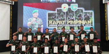 18 Prajurit TNI berprestasi di Ganjar Penghargaan Oleh Pangdam XVII Cenderawasih