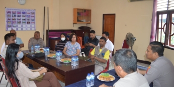 Polsek Japsel Bahas Kamtibmas Bersama Pelaku Usaha Cafe Dan Resto di Pantai Holtekamp