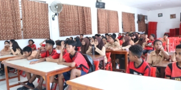 Dit Reserse Narkoba Polda Papua Berikan Sosialisasi Terkait Bahaya Narkoba di SMPN 9 Jayapura