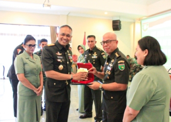 Danrem 172/PWY Pimpin Sertijab Dandim Jayapura Dan Penyerahan Jabatan Kasiops Kasrem 172/PWY