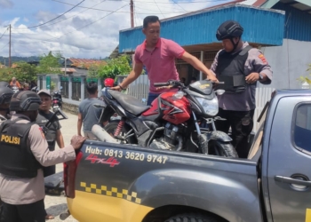 Polisi Respon Cepat TKP Penjambretan di Kampung Baru Kalisemen Kabupaten Nabire