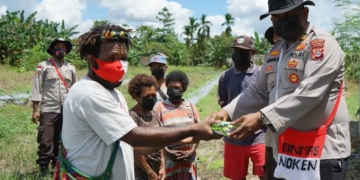 Binmas Noken Gencarkan Pelatihan Huruf dan Angka Bagi Anak di Jayawijaya