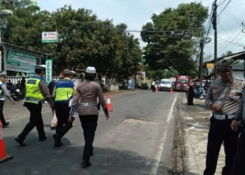 Polda Jabar Olah TKP Kecelakaan Mobil Dinas Bupati Kuningan