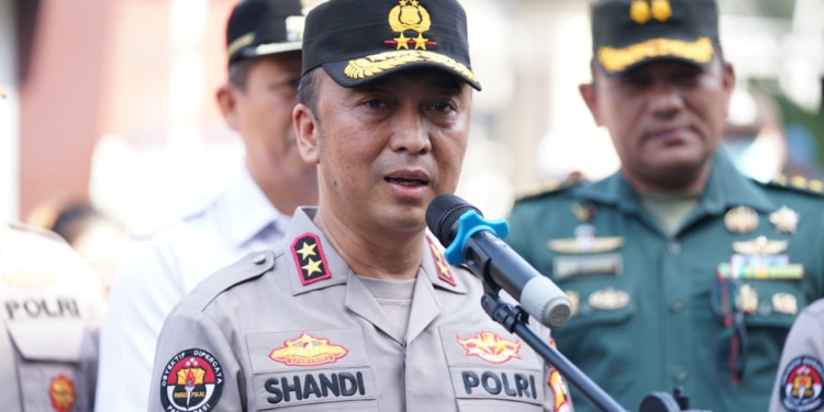 Wujud Kepedulian Kapolri ke Masyarakat, 2 Ribu Bansos Disebar ke Warga Jakarta Utara