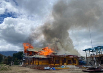 Kantor Bupati kabupaten Dogiyai terbakar