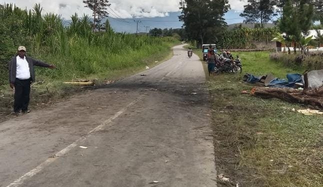 Palang Dibuka, Akses Jalan di Distrik Libarek Kembali Normal