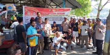 Polsek KPL Gelar Para-Para Numbay Dengan Supir Taksi