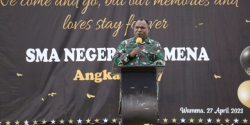 Turut Serta Dalam Pelepasan Peserta Didik SMA Negeri 1 Wamena, Ini Pesan Dandim 1702/JWY