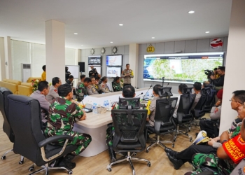 Tinjau 91 Command Center, Kapolri dan Panglima TNI Pastikan Kesiapan Personel Jelang KTT ASEAN