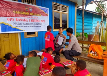 Program Si-Ipar di Oksibil Hadirkan Pelajaran Bahasa Inggris