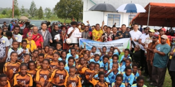 Dandim 1702/JWY Dukung Pembinaan Sepak Bola Anak Usia Dini