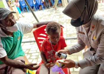 Tim Kesehatan Keladi Sagu Obati Warga di Wilayah Perbatasan RI-PNG