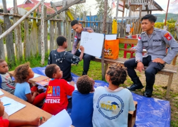 Metode Interaktif Si-Ipar Tingkatkan Literasi Anak di Pegunungan Bintang