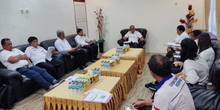 Pemkab Keerom Validasi Data Calon Penerima Bantuan Jaminan Sosial Program Piter-Oke.