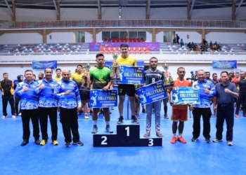 Kapolda Papua Menutup Open Tournament Bola Voli dalam Rangka HUT Bhayangkara ke-77