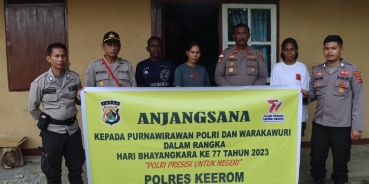 Polres Keerom Laksanakan Anjangsana ke Kediaman Purnawirawan Polri dan Warakawuri