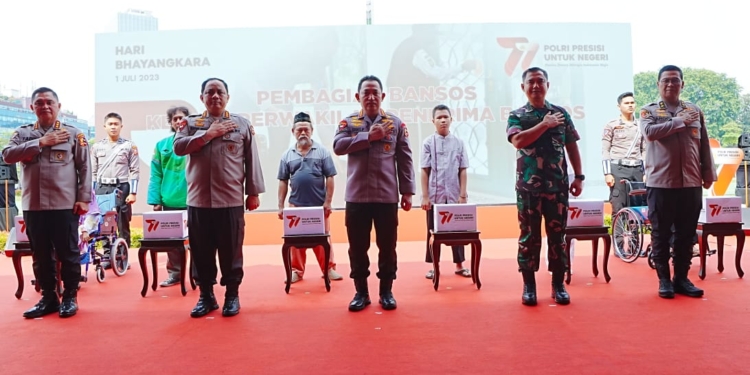 Gelar Baksos dalam Rangka Hari Bhayangkara ke-77, Kapolri Ingin Polri Selalu Bersama Masyarakat