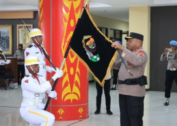 Jelang Hari Bhayangkara Ke-77, Polda Papua Gelar Upacara Pencucian Pataka