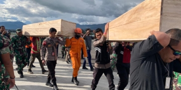 Tim Sar Gabungan Capai Evakuasi 6 Jenazah Korban Jatuhnya Pesawat Sam Air PK – SMW