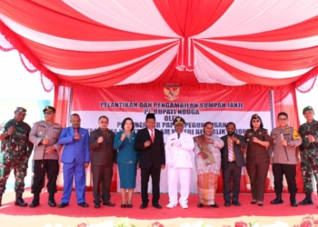 Dandim 1702/Jayawijaya Hadiri Pelantikan Bupati Nduga