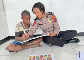 Program Si Ipar Pacu Semangat Belajar Anak Putus Sekolah di Wamena