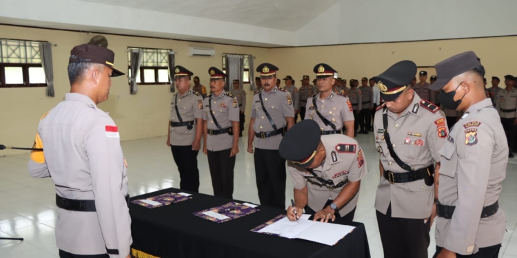 Kapolres Keerom Pimpin Sertijab 3 Pejabat Utama