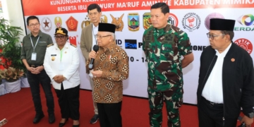 Kapolda Papua Dampingi Wapres Tinjau Baksos di Timika