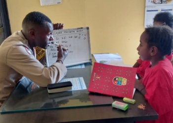 Pacu IPM di Puncak, Satgas Rasaka Cartenz Asah Kemampuan Calistung Anak