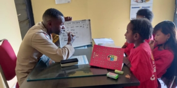 Pacu IPM di Puncak, Satgas Rasaka Cartenz Asah Kemampuan Calistung Anak