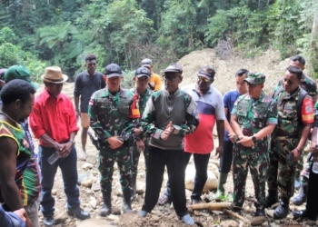 Program TNI-AD Manunggal Air Solusi Penuhi Kebutuhan Air Bersih Di Perbatasan Papua