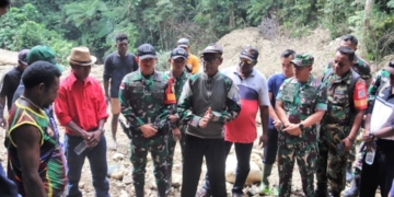 Program TNI-AD Manunggal Air Solusi Penuhi Kebutuhan Air Bersih Di Perbatasan Papua