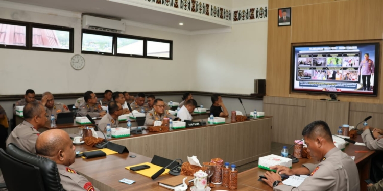 Melalui Zoom Meeting, Kapolda Papua Ikuti Launching Program Quick Wins Presisi TW III Tahun 2023