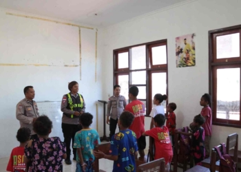 Si-Ipar Polri Sosialisasi Bahaya Kecelakaan Lalu Lintas Bagi Generasi Muda Jayapura