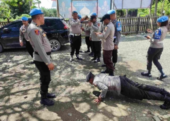 Sie Propam Polres Keerom Laksanakan Gaktibplin Pada Jajaran Polsek Di Polres Keerom