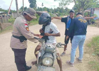 Jaga Sitkamtimas di Wilayah Perbatasan RI/PNG, Polsek Arso Timur Laksanakan Razia