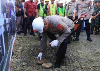 Kapolda Papua Lakukan Peletakan Batu Pertama Pembangunan RS. Bhayangkara dan Kantor Satpas SIM di Timika