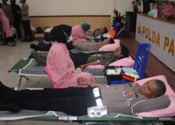 Bakti Kesehatan Donor Darah Meriahkan Perayaan HUT Polwan RI Ke-75 di Polda Papua